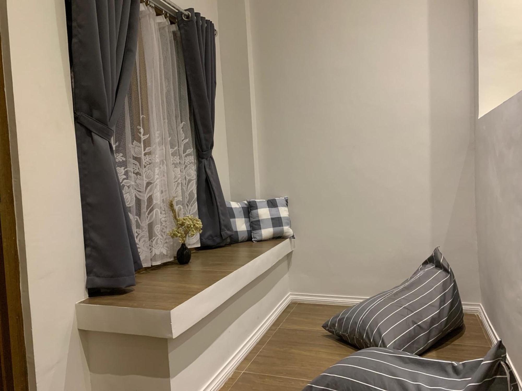 Urbanview House Of Ikigai 3* Madiun